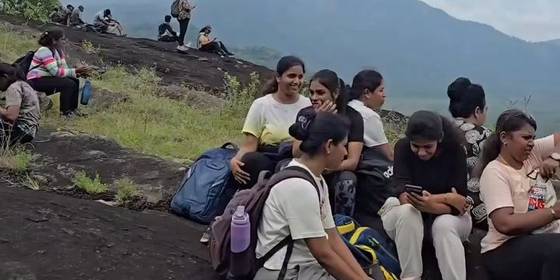 One-day outing image